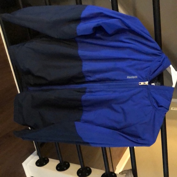 Youth large Adidas  wind breaker jacket - Picture 4 of 4